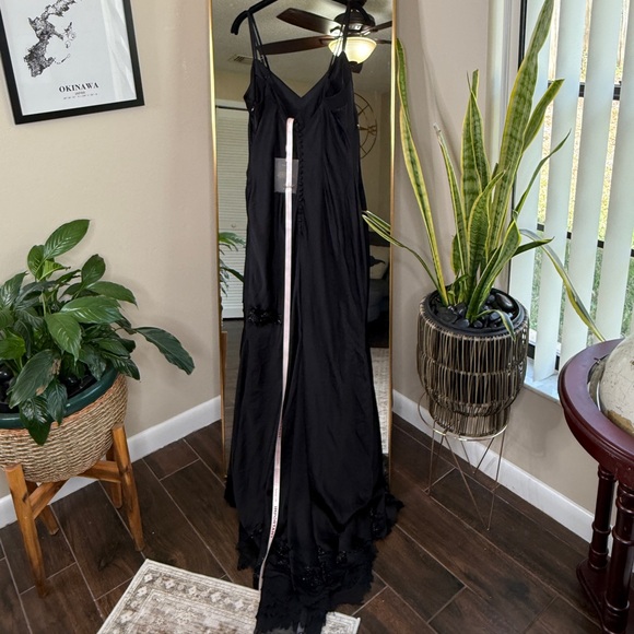 House of CB ANASTELLE Black Hand Beaded Embellished Satin Maxi Dress NWT - Picture 10 of 11